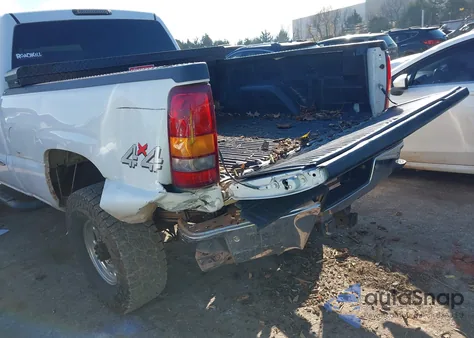 2003 GMC Sierra 2500Hd Sle z USA, uszkodzony, nr VIN 1GTHK23103F138863